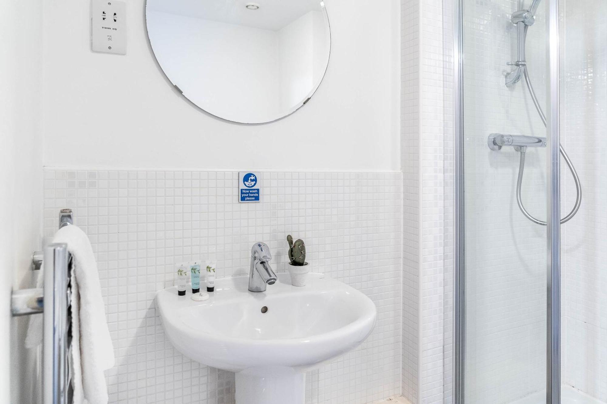 City Centre Apartment - Balcony - Netflix - Park Facing 38Akw برمنغهام المظهر الخارجي الصورة
